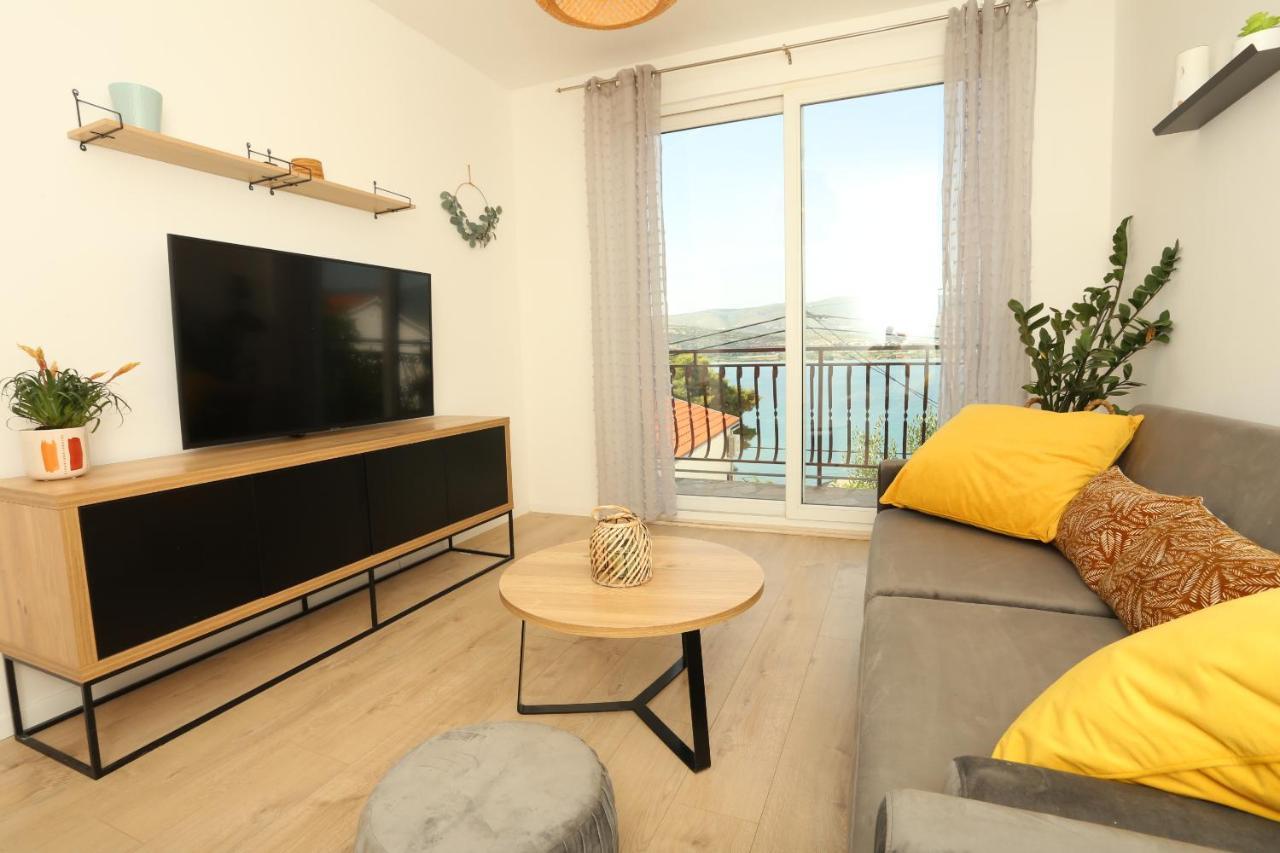 Apartman Luce トロギール エクステリア 写真